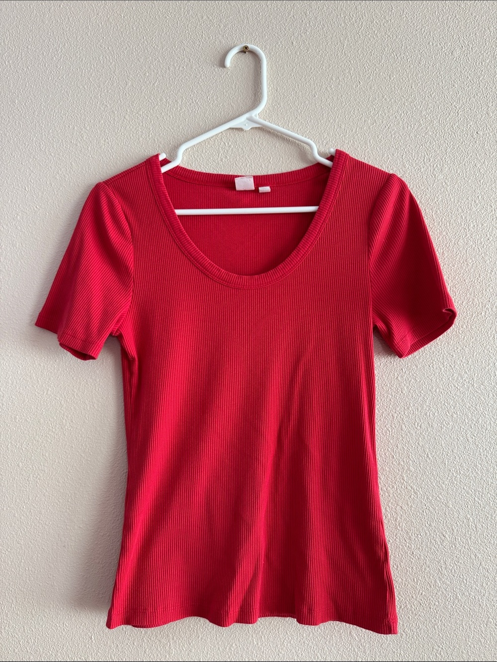 Gap Classic Scoop Neck Ribbed Tee - pink/Red Size Medium